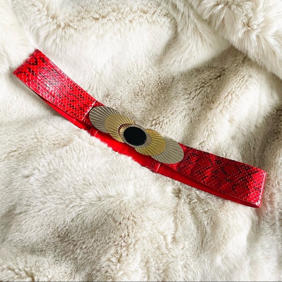VTG Judith Leiber Red Snakeskin Adjustable Leather Belt - Picture 15 of 15